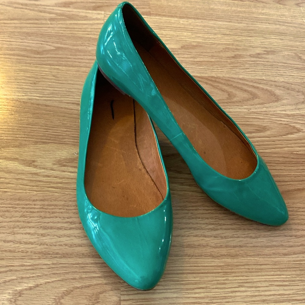 Madewell green flats. Man made outside, leather inside